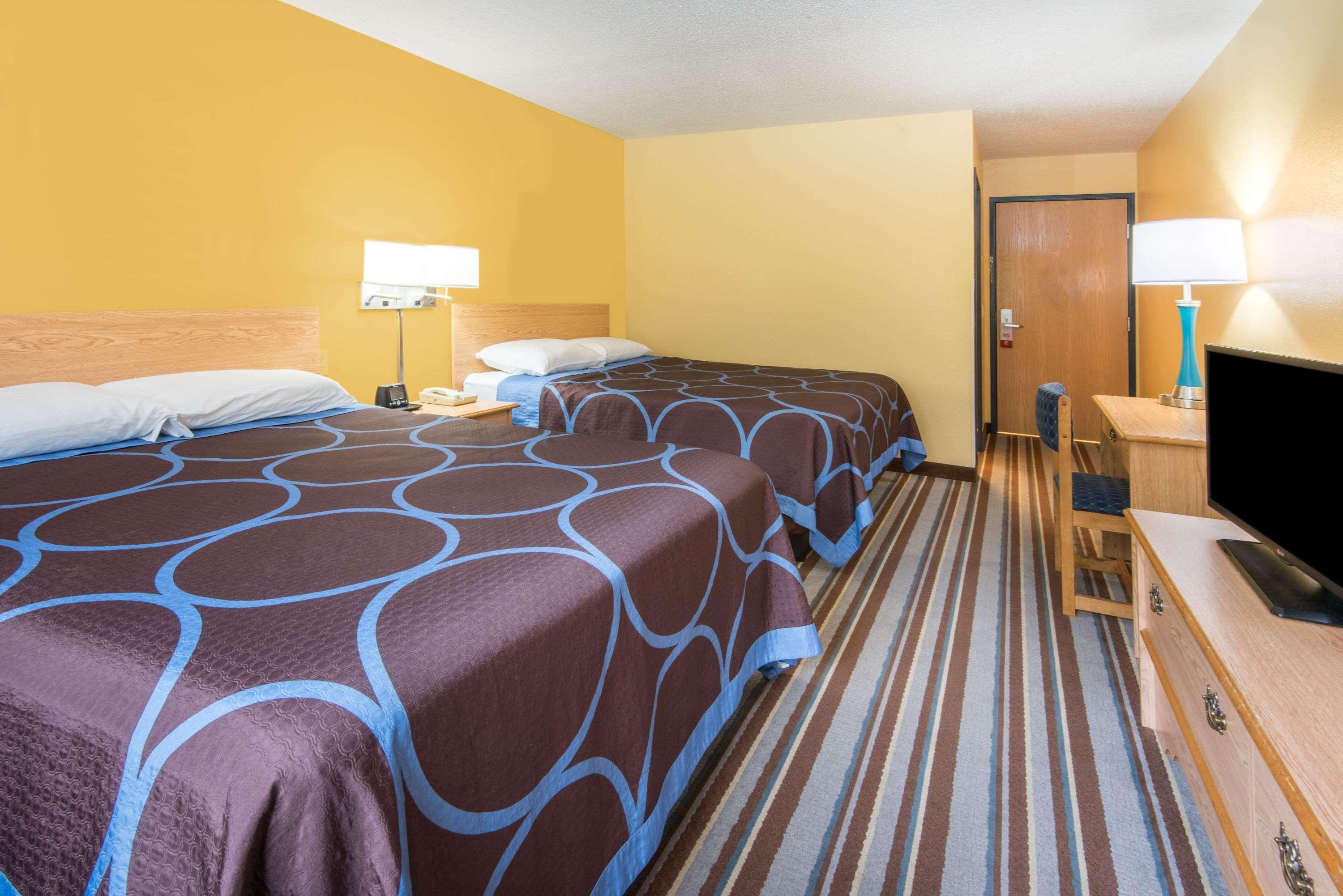 Hotel Super 8 By Wyndham Medina Esterno foto